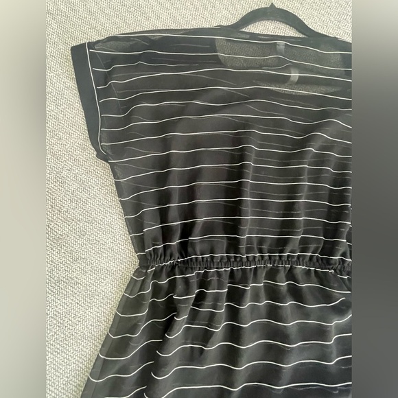 Kensie Black and White Dolman Sleeve Mini Dress - Picture 8 of 16